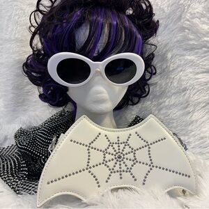 🕷️ Gothic Bat Purse – White Spider Web Bag with Sunglasses
